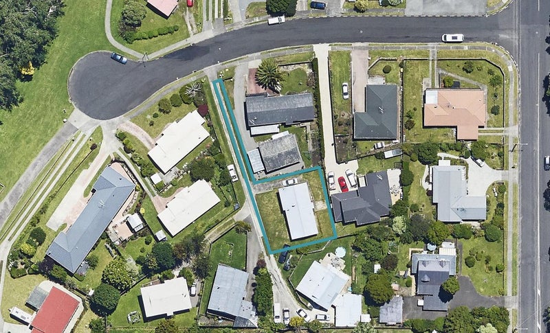 8 Muir Place, Te Puke, Te Puke - Carousel 1