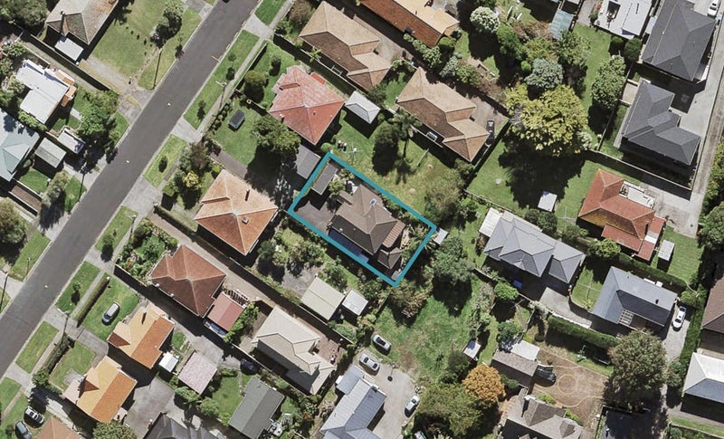 28 Mount Roskill Road, Mount Roskill, Auckland - Carousel 1