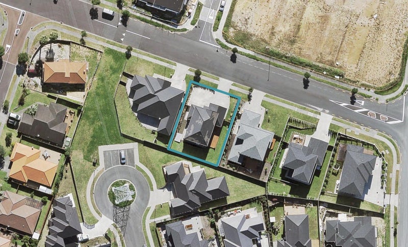 43 Rush Creek Drive, Westgate, Auckland - Carousel 1