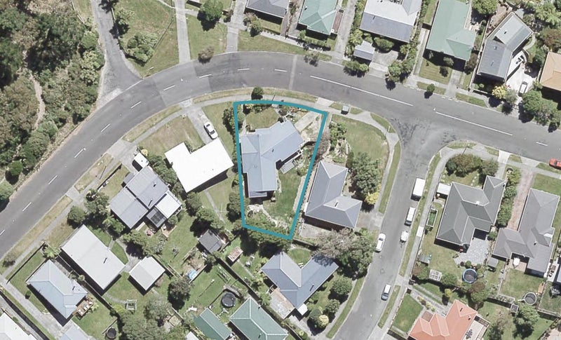 67 Oakleigh Street, Maungaraki, Lower Hutt - Carousel 1