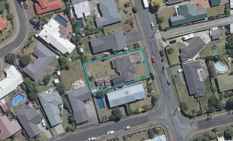 40 Berkley Avenue, Hillcrest, Hamilton - Carousel 1