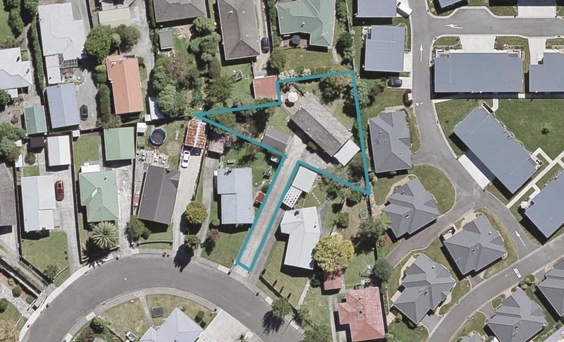 18 Mountbatten Grove, Clouston Park, Upper Hutt - Carousel 1