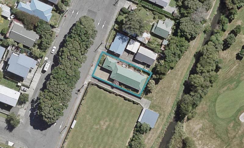 30 Tennyson Street, Petone, Lower Hutt - Carousel 1