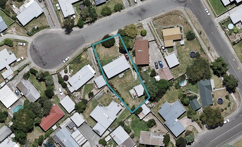 5 Kingsley Place, Flaxmere, Hastings - Carousel 1