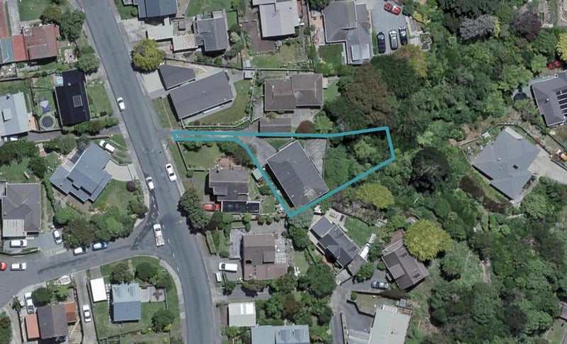 17 Abilene Crescent, Churton Park, Wellington - Carousel 1