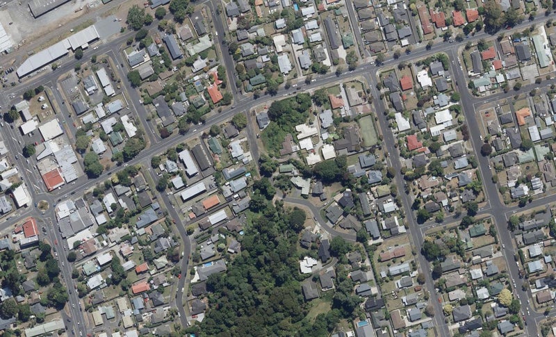 9 Whyte Street, Hamilton East, Hamilton - Carousel 1