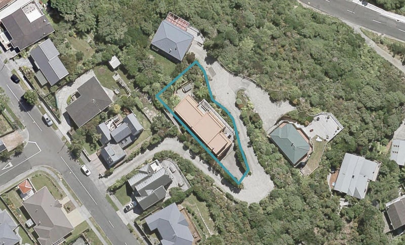 77 Cypress Drive, Maungaraki, Lower Hutt - Carousel 1