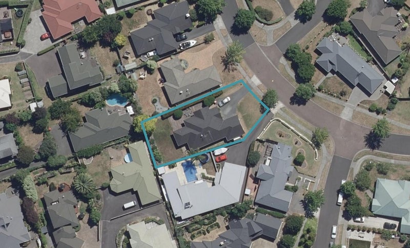 14 Waipuna Place, Rototuna, Hamilton - Carousel 1
