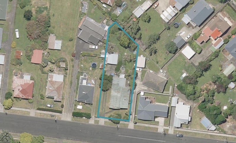 14 Bignell Street, Gonville, Whanganui - Carousel 1
