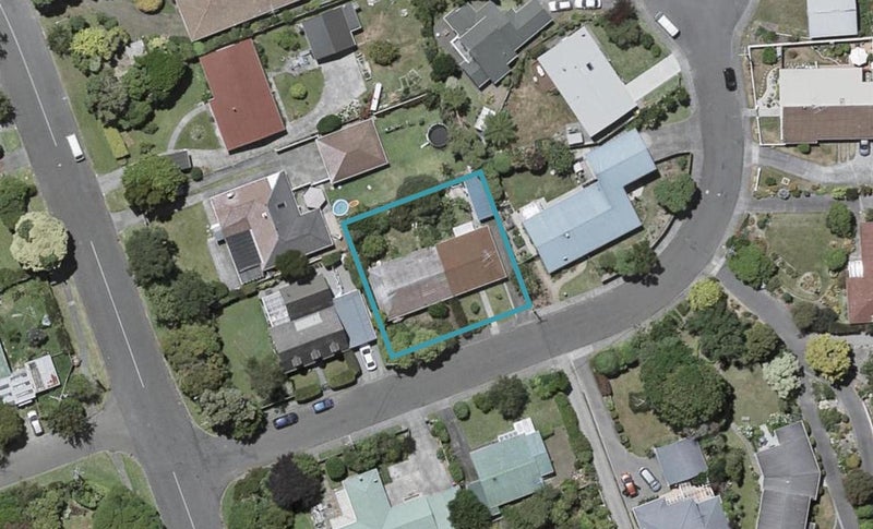 2 Iti Grove, Waikanae, Waikanae - Carousel 1