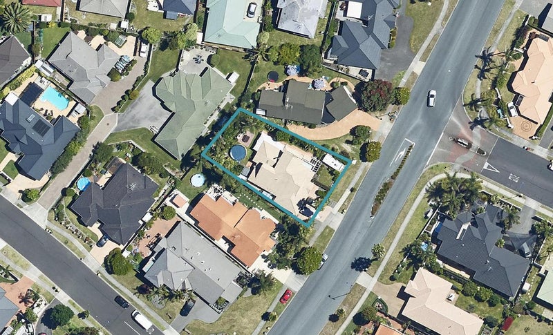 24 Palm Beach Boulevard, Papamoa Beach, Papamoa - Carousel 1