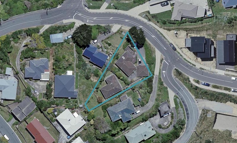 124B Glanmire Road, Newlands, Wellington - Carousel 1