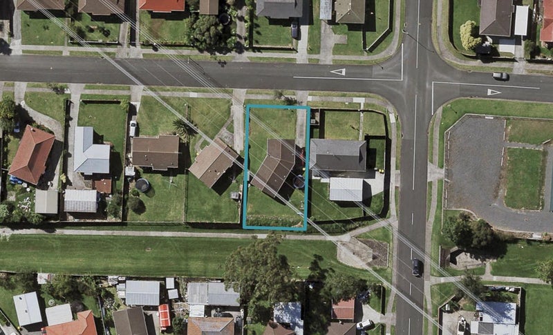 4 Palermo Place, Clover Park, Auckland - Carousel 1