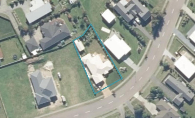 128 Lisland Drive, Taupo - Carousel 1