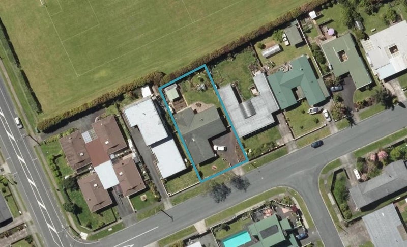 5 Carlton Crescent, Kamo, Whangarei - Carousel 1