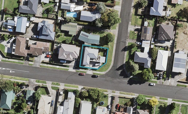 4 Greers Road, Weymouth, Auckland - Carousel 1