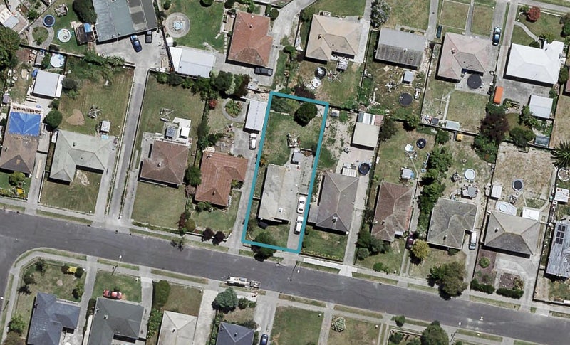 17 Curling Crescent, Onekawa, Napier - Carousel 1
