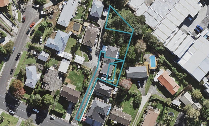 84F Weldene Avenue, Glenfield, Auckland - Carousel 1
