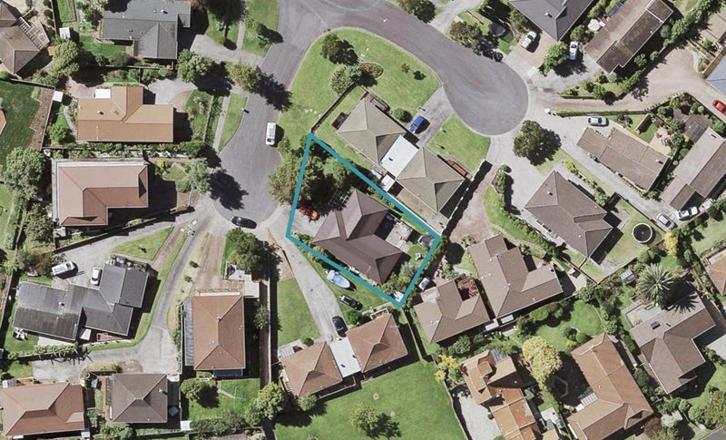 49 Cromdale Avenue, Highland Park, Auckland - Carousel 1