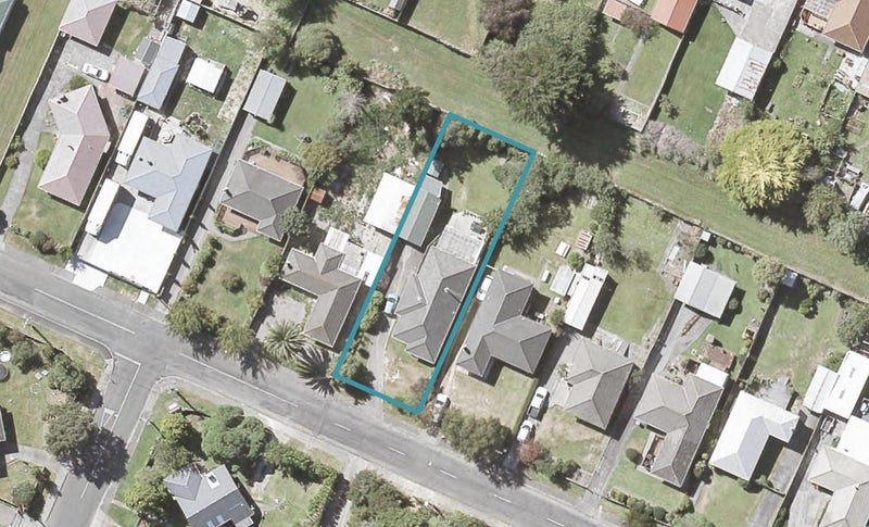46 Fraser Street, Wainuiomata, Lower Hutt - Carousel 1