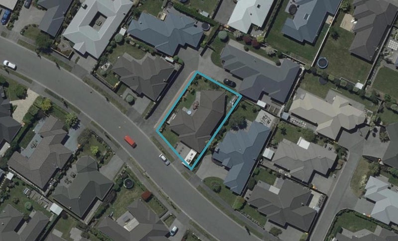 20 Burbank Drive, Aidanfield, Christchurch - Carousel 1