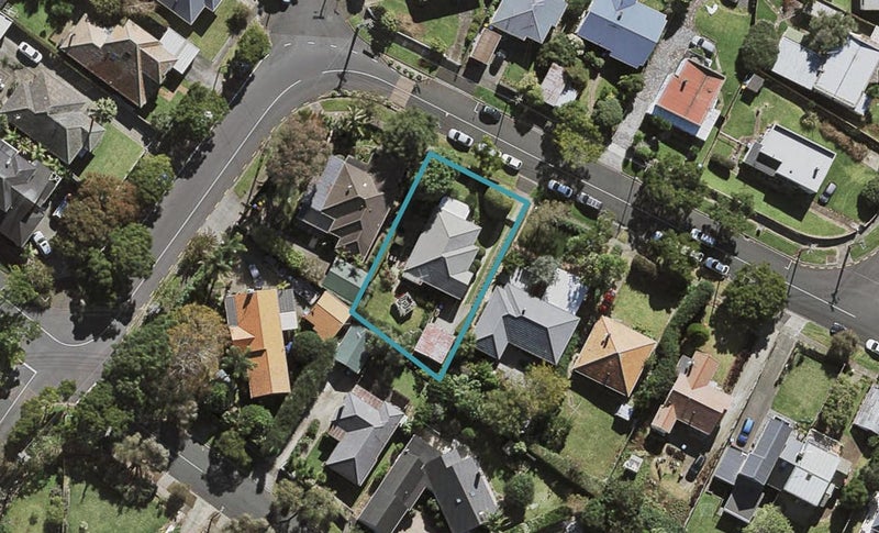 68 Waiohua Road, Greenlane, Auckland - Carousel 1