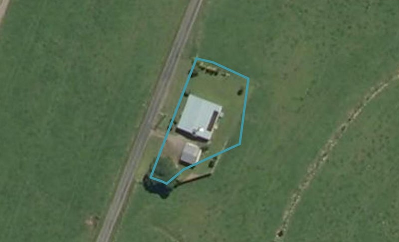 279 Alfred Road, EGMONT VILLAGE, NEW PLYMOUTH - Carousel 1