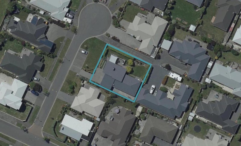 4 Rooney Place, Aidanfield, Christchurch - Carousel 1