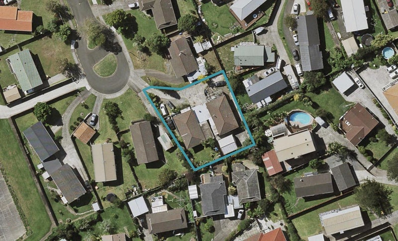 1/20 Shalimar Place, Clover Park, Auckland - Carousel 1