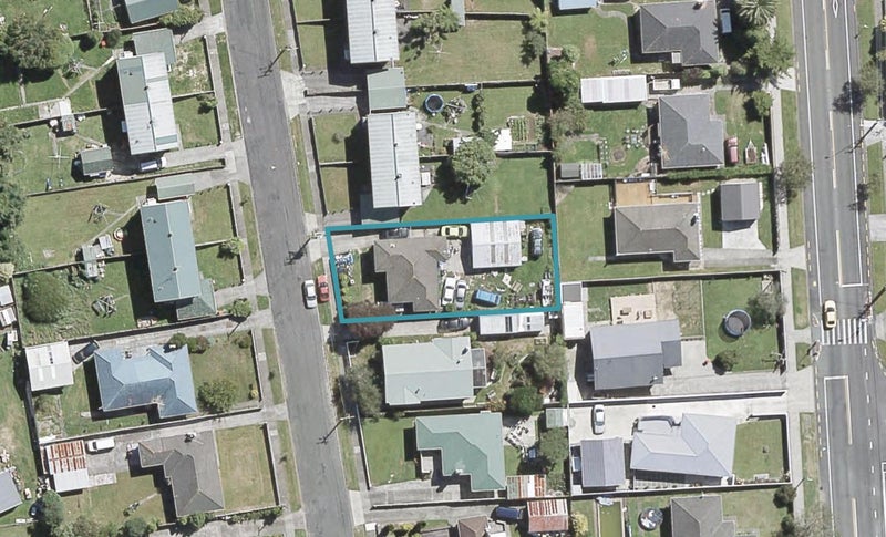 6 Walker Grove, Stokes Valley, Lower Hutt - Carousel 1