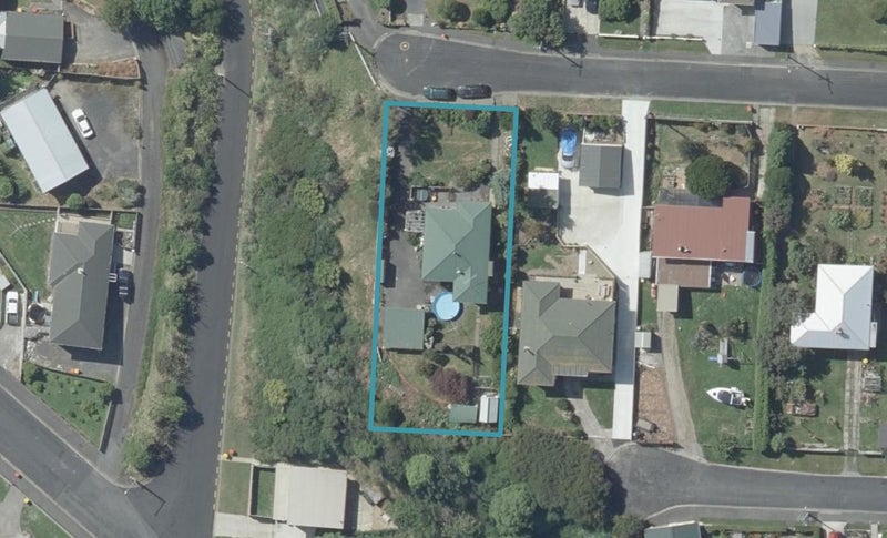 22 Penrich Street, Abbotsford, Dunedin - Carousel 1