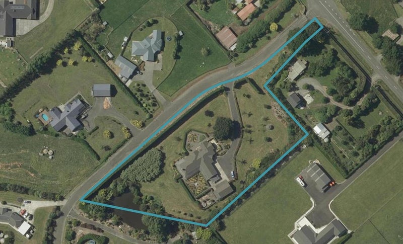 9 Stonebrook Lane, Kelvin Grove, Palmerston North - Carousel 1