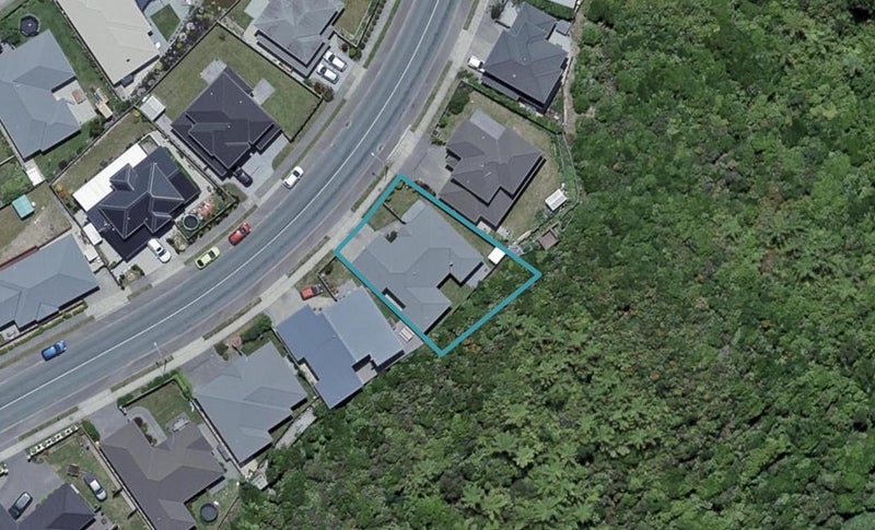 218 Mark Avenue, Grenada Village, Wellington - Carousel 1