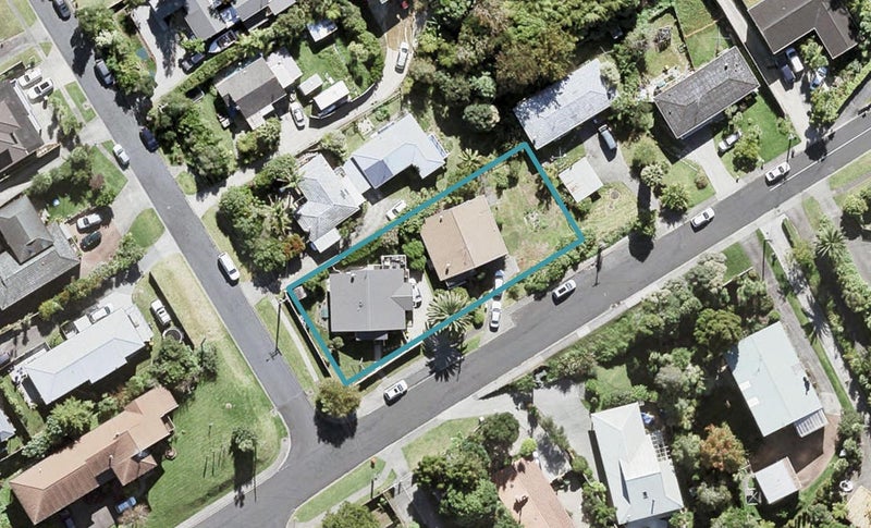 14 Rewi street, Torbay, North Shore City - Carousel 1