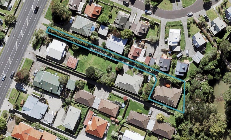 31A Rata Street, New Lynn, Auckland - Carousel 1
