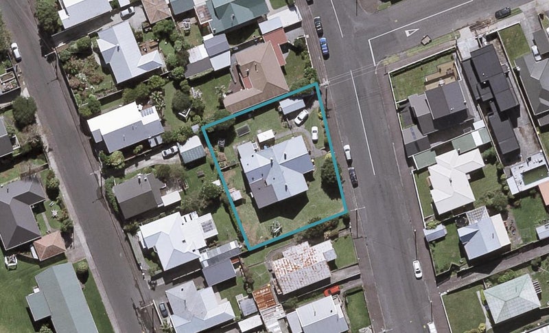 30 Beach Street, Fitzroy, New Plymouth - Carousel 1