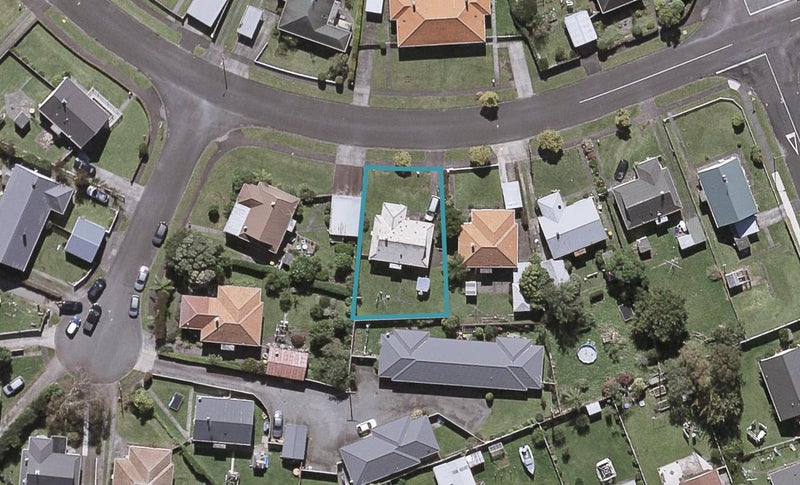 50 Wrantage Street, Westown, New Plymouth - Carousel 1