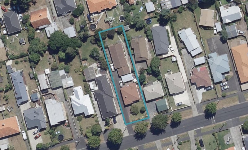 59 Claude Street, Fairfield, Hamilton - Carousel 1
