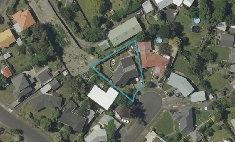 5 Croxley Place, Terrace End, Palmerston North - Carousel 1