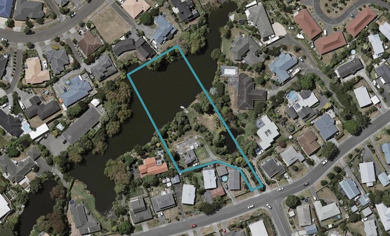 39 Langdale Avenue, PARAPARAUMU, Paraparaumu - Carousel 1