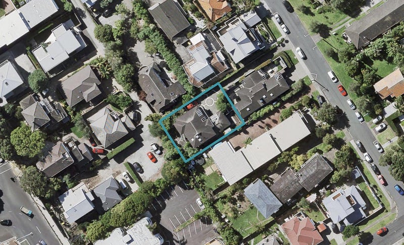 8A Beacholm Road, Takapuna, Auckland - Carousel 1