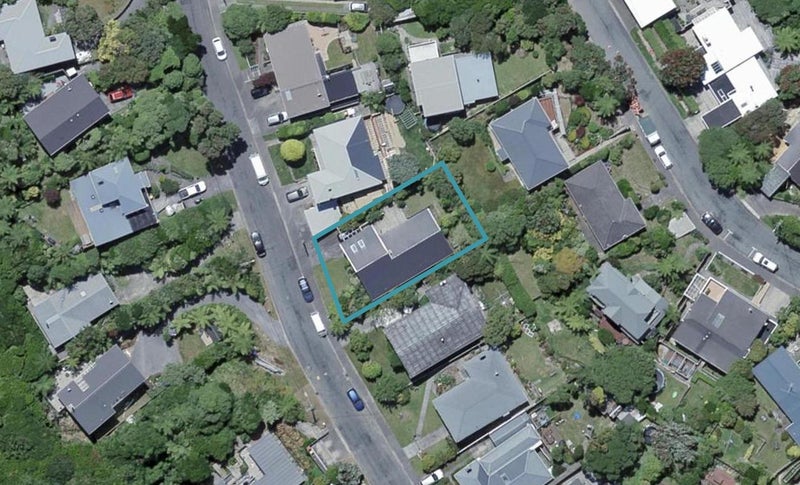 16 Huntleigh Park Way, Ngaio, Wellington - Carousel 1