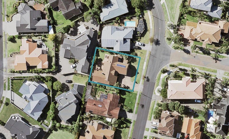 18 Oliver Road, Eastern Beach, Auckland - Carousel 1