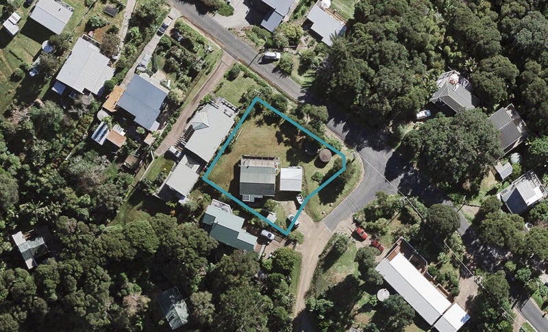 37 Hobson Terrace, Onetangi, Waiheke Island - Carousel 1