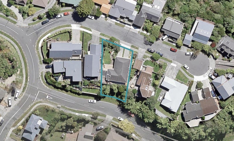 15 Kekeno Grove, Tirohanga, Lower Hutt - Carousel 1