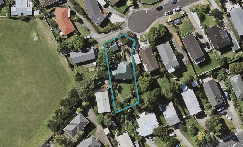 16 Mirovale Place, Totara Vale, Auckland - Carousel 1