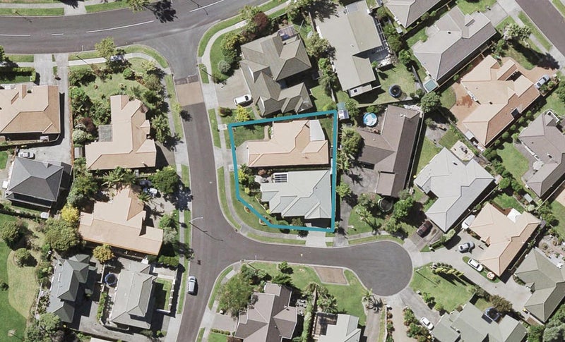 2/2 Embleton Close, Northpark, Auckland - Carousel 1