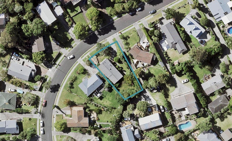 87 Langana Avenue, Browns Bay, Auckland - Carousel 1