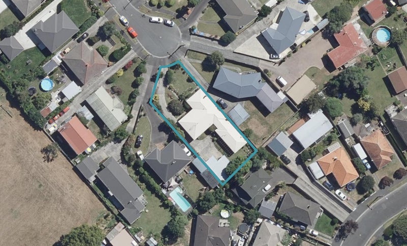 20 Kingsley Street, St Andrews, Hamilton - Carousel 1
