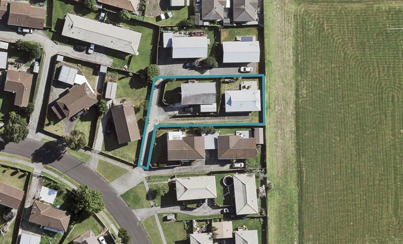 2/18 Secretariat Place, Randwick Park, Auckland - Carousel 1